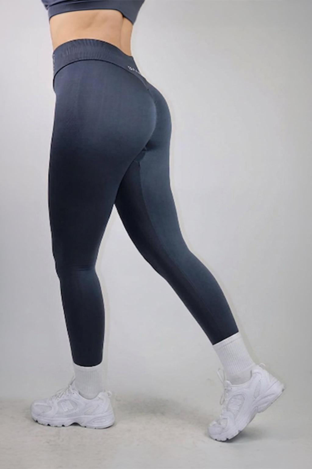 1-Off SculptFit Ribbed Leggings